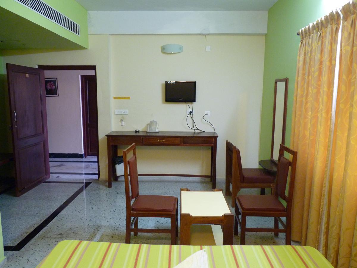 Hotel D'Europe Puducherry Buitenkant foto